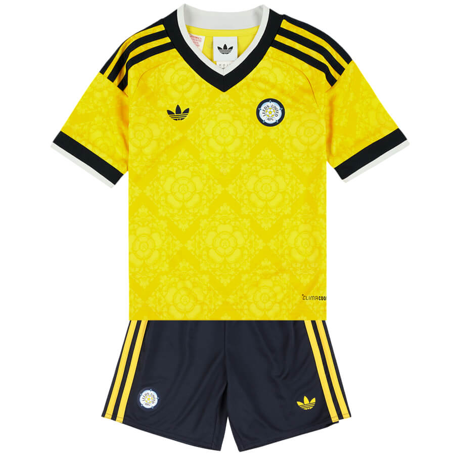 Leeds Away Kids Football Kit 2627