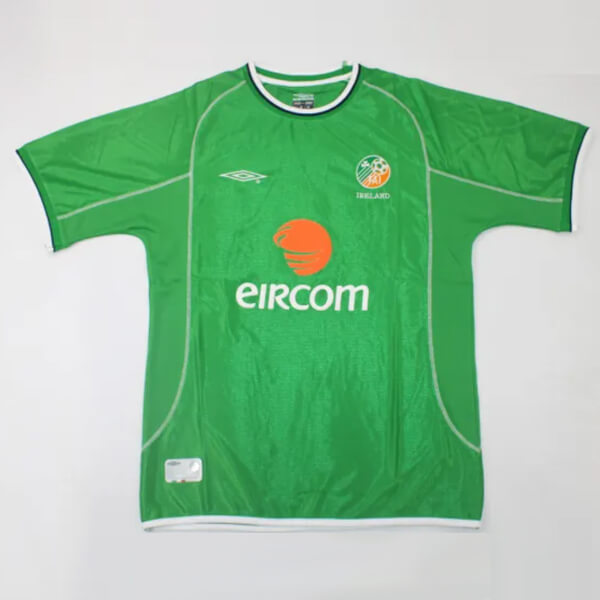 Retro Ireland Home Football Shirt 2002